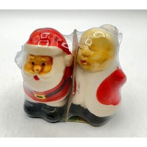 Vintage Christmas Mr. & Mrs. Santa Clause Salt Pepper Shakers Kissing with Gifts